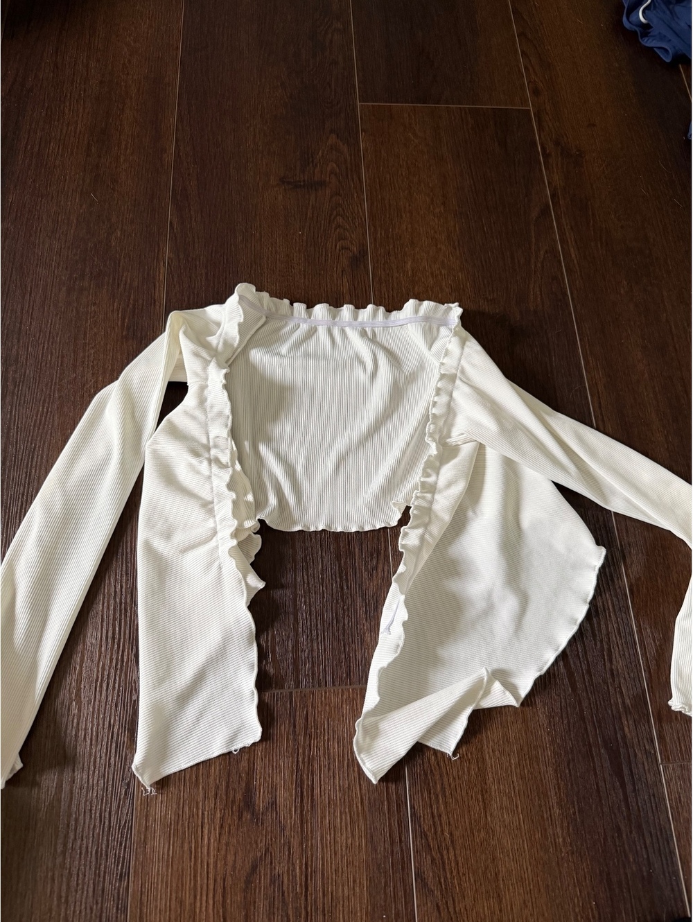 Shein White Cropped Sweater Size Medium